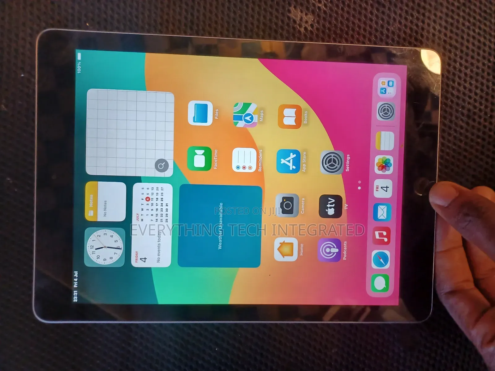 Apple iPad 9.7 32 GB Gray