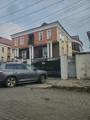 3bdrm Apartment in Bera Estate, Chevron for sale