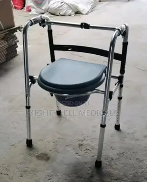 Commode Chair/Walker/Shower Chair (3in1)