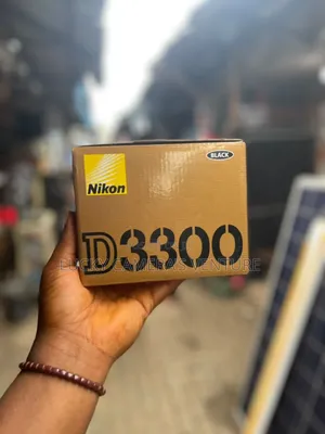 Nikon D3300 With 18-55mm Lens