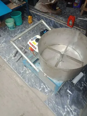 Fufu Pounder