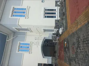Furnished 5bdrm Duplex in Satellite Town for sale