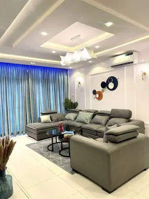Luxury Three Bedroom Apartment