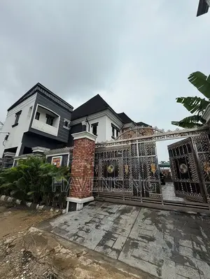 6bdrm Duplex in Rumuduru for sale