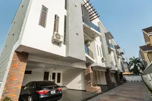Luxury Four Bedroom Apartment With Ps5 Snooker Gym