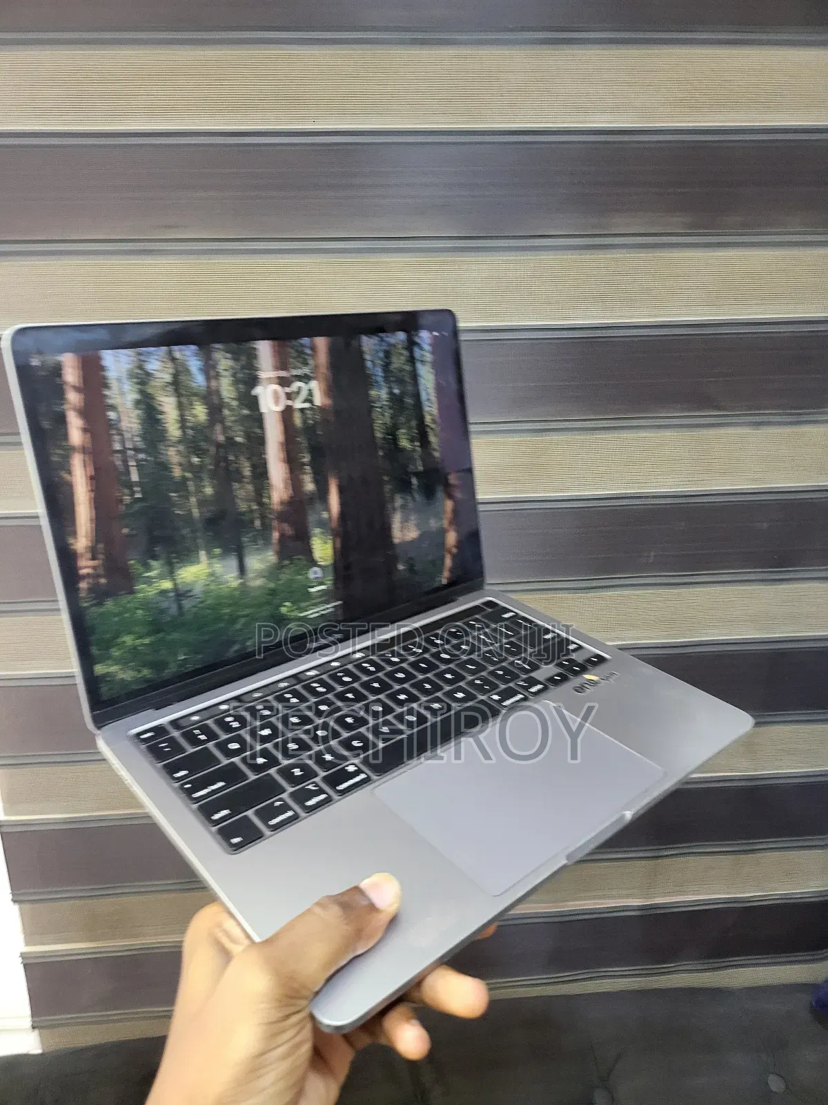 Laptop Apple MacBook Pro 2020 8GB Intel Core I5 SSD 256GB