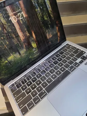 Laptop Apple MacBook Pro 2020 8GB Intel Core I5 SSD 256GB