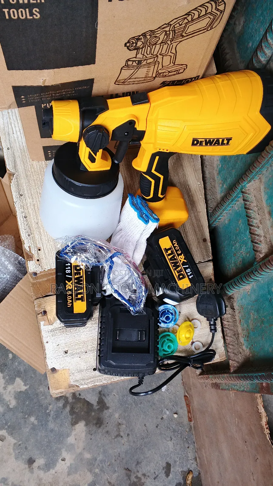 Dewalt 118v Spray Machine