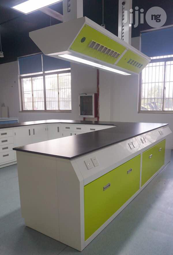 Labouratory Epoxy / Phenolic Countertops & Cabinets