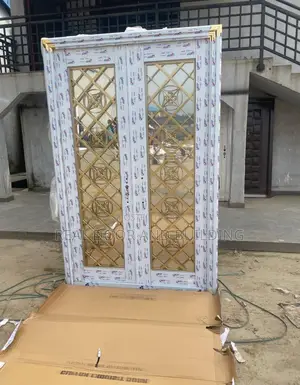 Original 4ftx7ft Gold Glass Door. (629kl)