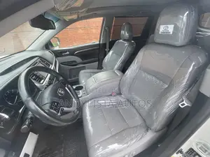 Toyota Highlander Limited 4dr SUV AWD (3.5L 6cyl 6A) 2015 White
