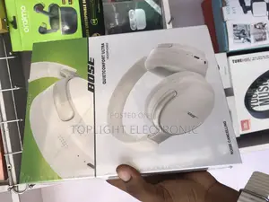 Photo - Bose Headphone