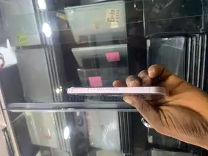 Apple iPhone 13 128 GB Pink