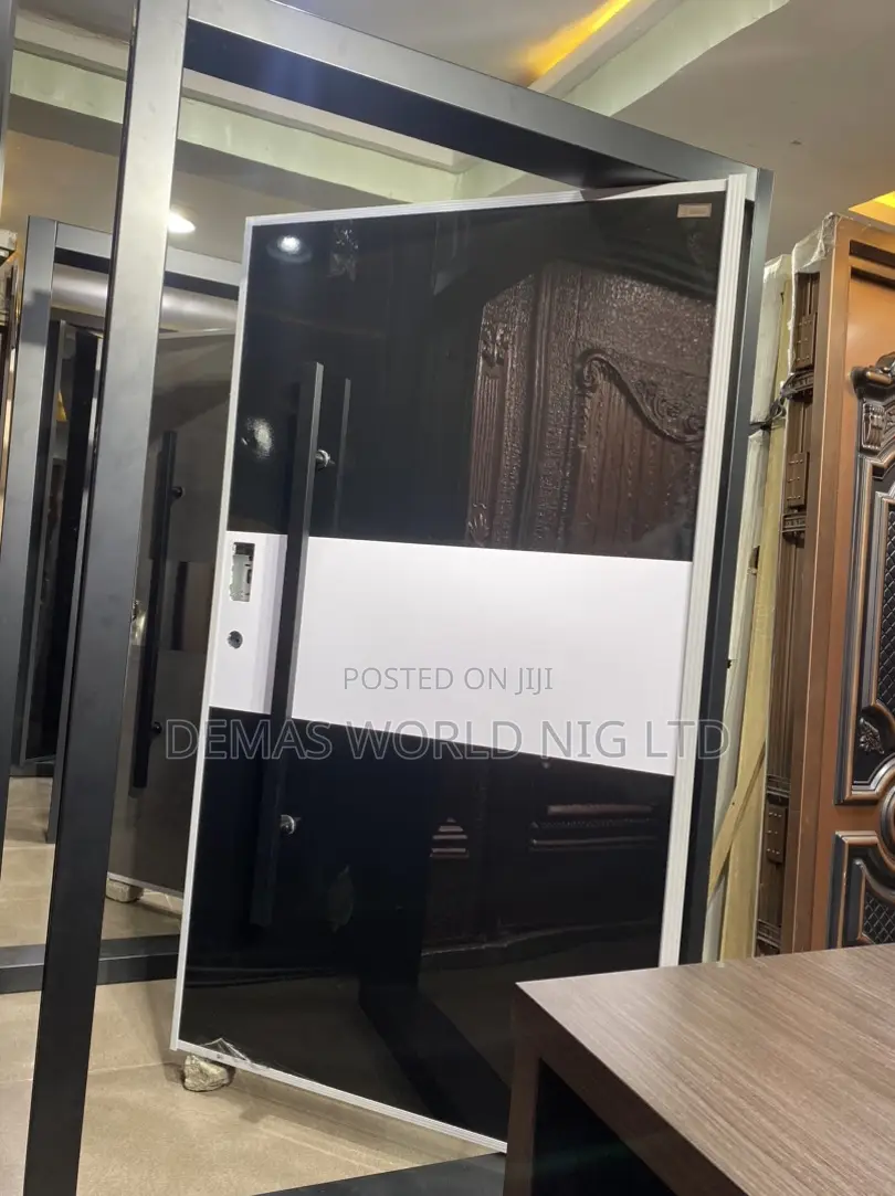 Luxury Pivot 4 by 7ft