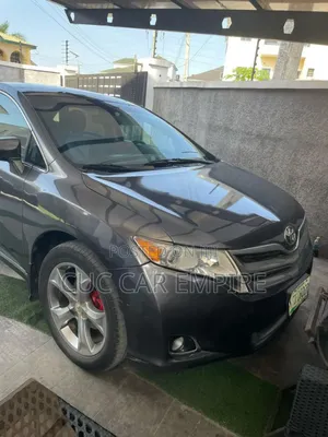 Photo - Toyota Venza 2014 Gray