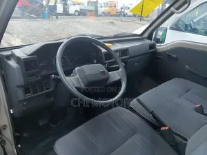 Mitsubishi L300 2005 Silver