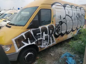 Mercedes-Benz Sprinter 2006 Yellow