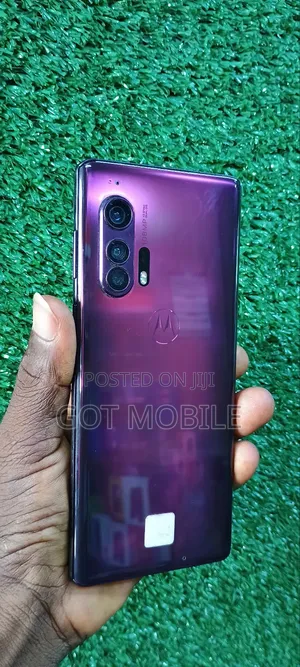 Photo - Motorola Edge Plus Screen