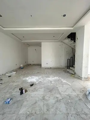 Photo - 3bdrm Duplex in Ogombo for rent