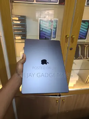 Laptop Apple MacBook Pro 2024 M3 Max 16-Inch 36GB Apple M3 Max SSD 1T
