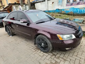 Hyundai Sonata 2006 Red