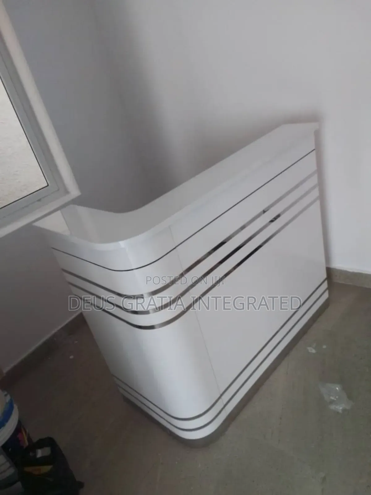 White Reception Desk/Front Desk