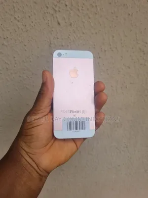 Apple iPhone SE 16 GB Rose Gold