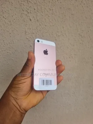Apple iPhone SE 16 GB Rose Gold