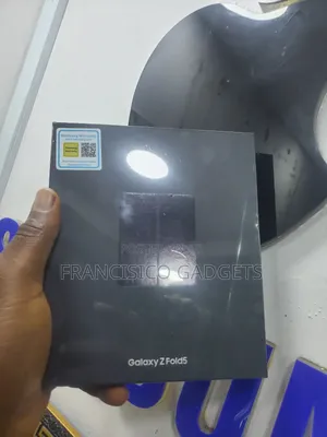 New Samsung Galaxy Fold 5G 512 GB Gray