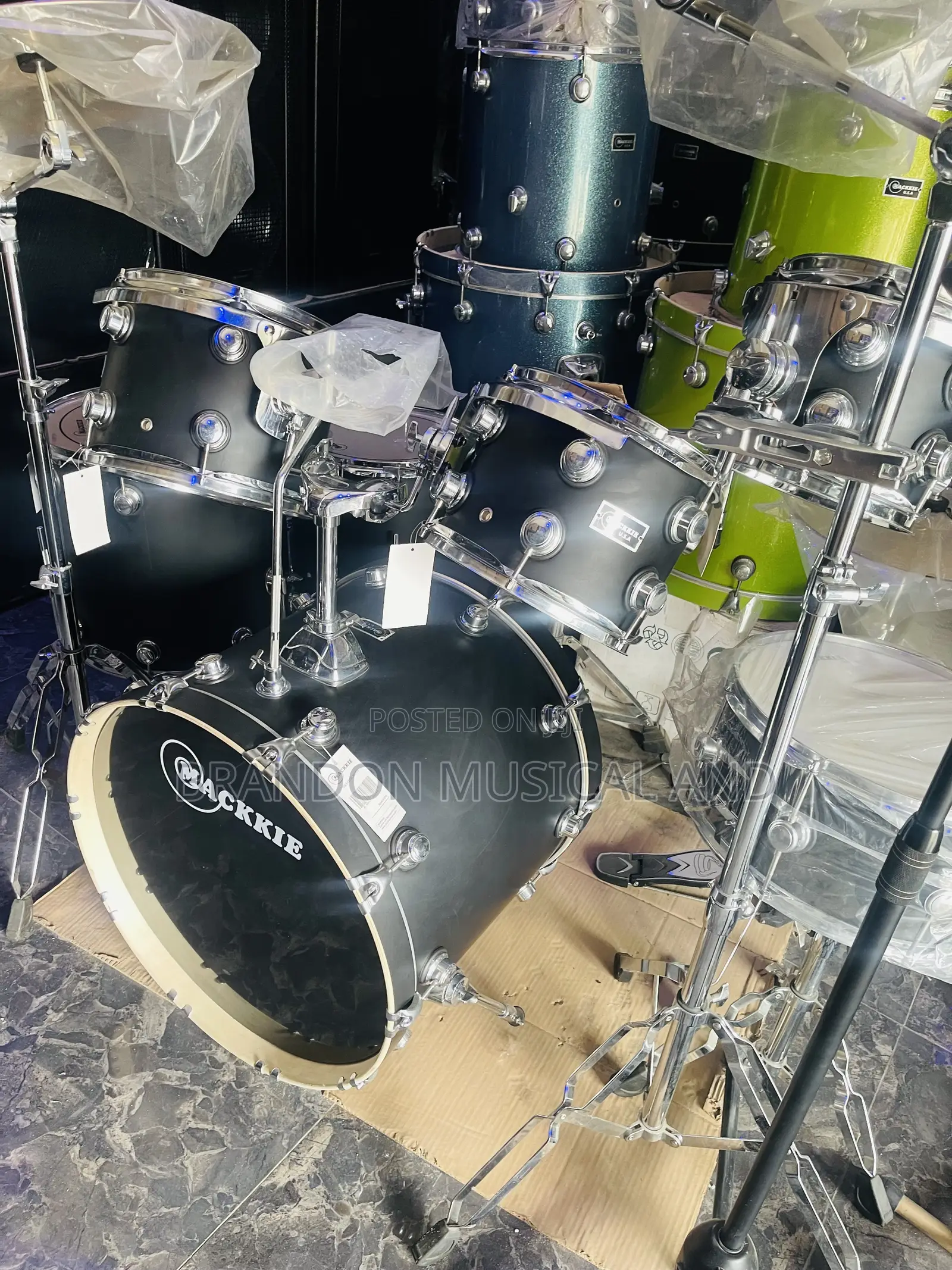 Mackkie 7pcs Drum Set