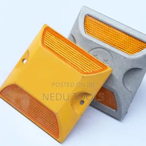 Photo - Plastic Road Safety Cat Eye