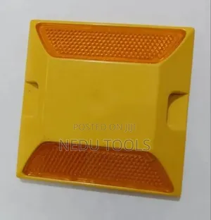 Plastic Road Safety Cat Eye Stud