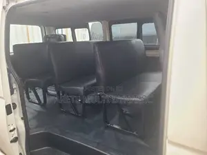 Toyota HiAce 2014 White