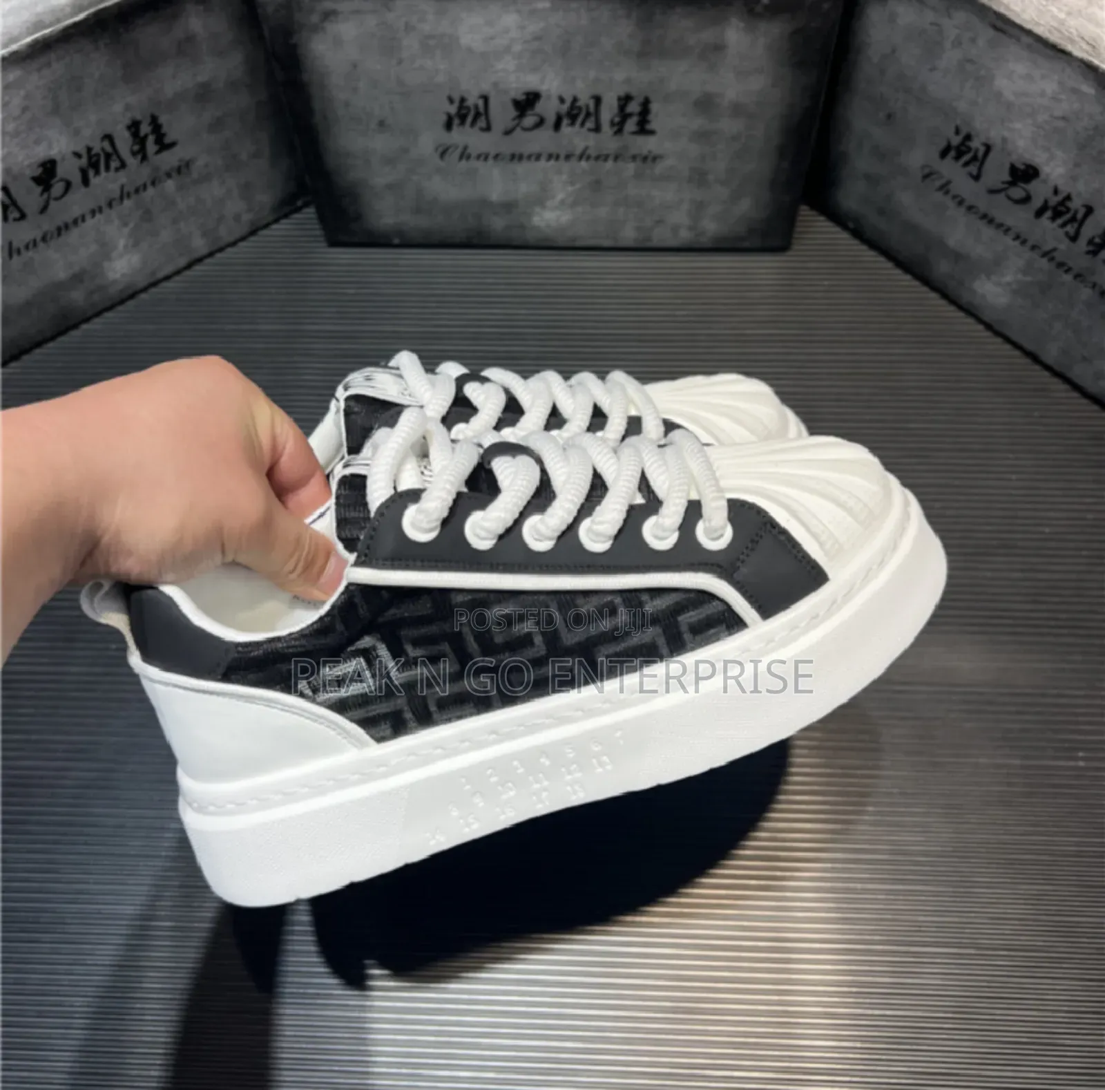 Fresh Sneakers Comfortable Cool