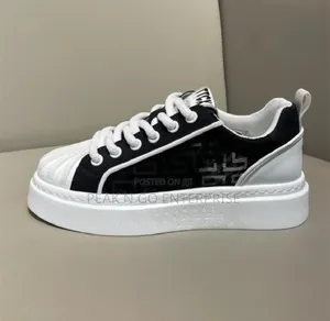 Fresh Sneakers Comfortable Cool