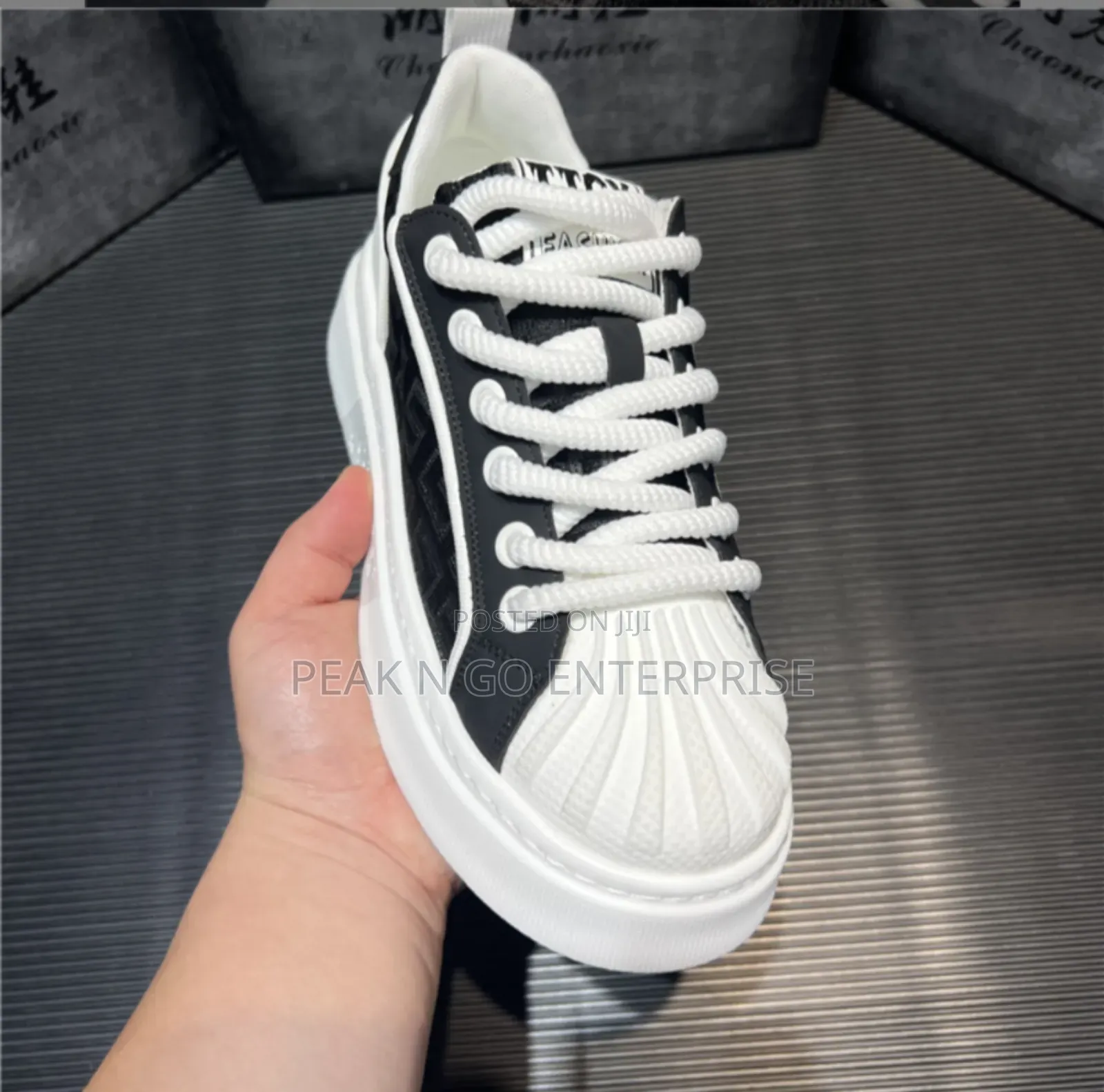Fresh Sneakers Comfortable Cool