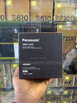 Lumix Gh5 With Lens 14-42mm Lens