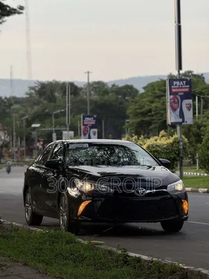 Toyota Camry SE 4dr Sedan (2.5L 4cyl 6A) 2016 Black