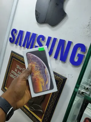 New Apple iPhone XS Max 256 GB Gold