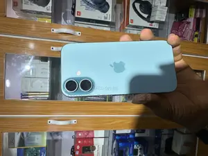 Apple iPhone 16 128 GB Green