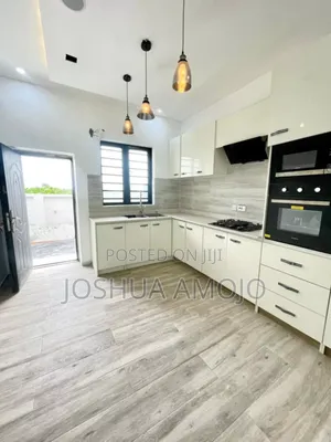 Standard Fitted Design Kitchen Cabinet