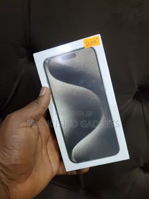 New Apple iPhone 15 Pro Max 512 GB Gold