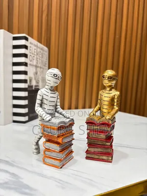 Decorative Figurines