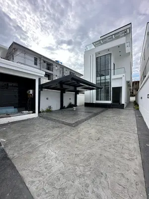 5bdrm Duplex in Osapa London for sale