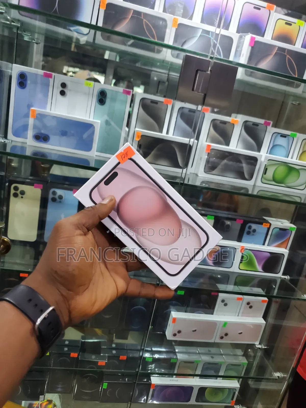 New Apple iPhone 15 128 GB Pink