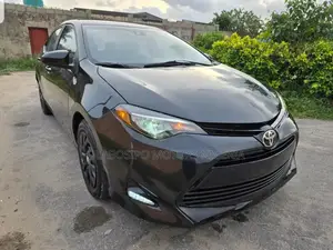 Toyota Corolla LE Eco (1.8L 4cyl 2A) 2019 Black
