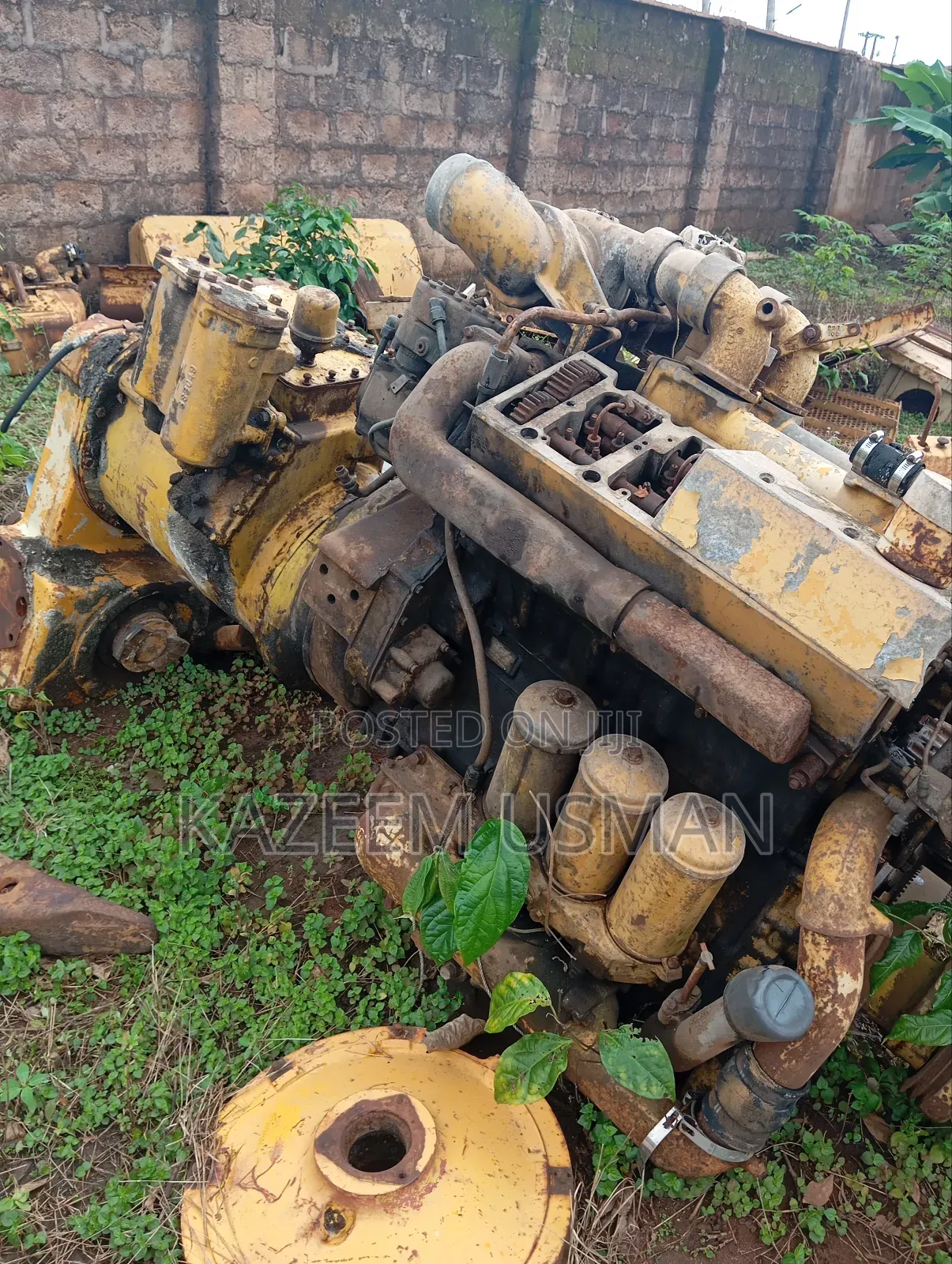 Caterpillar V8 Engine