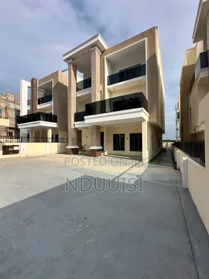 5bdrm Duplex in Gwarinpa for sale