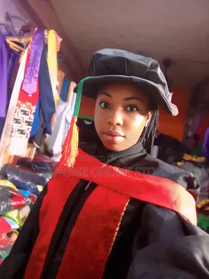 Bulk Rental of Doctorate Gowns
