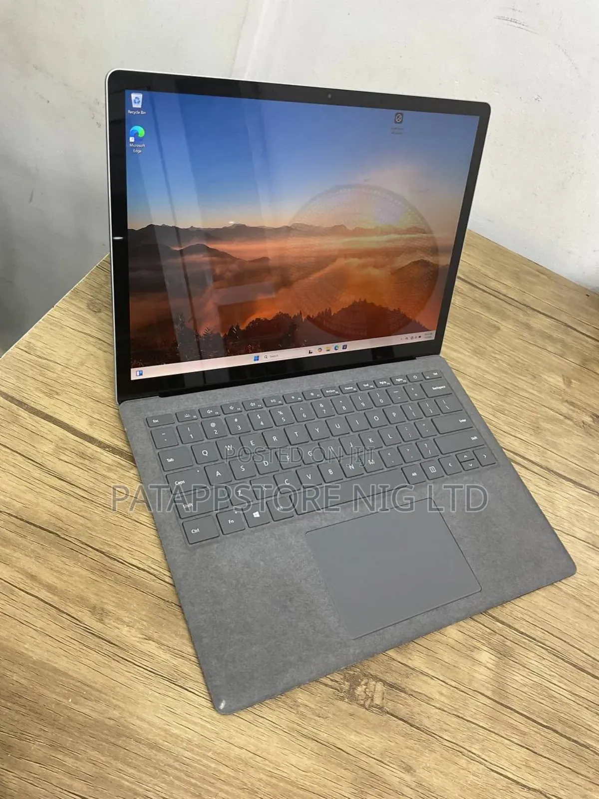 Laptop Microsoft Surface Laptop 4 8GB AMD Ryzen 5 SSD 256GB